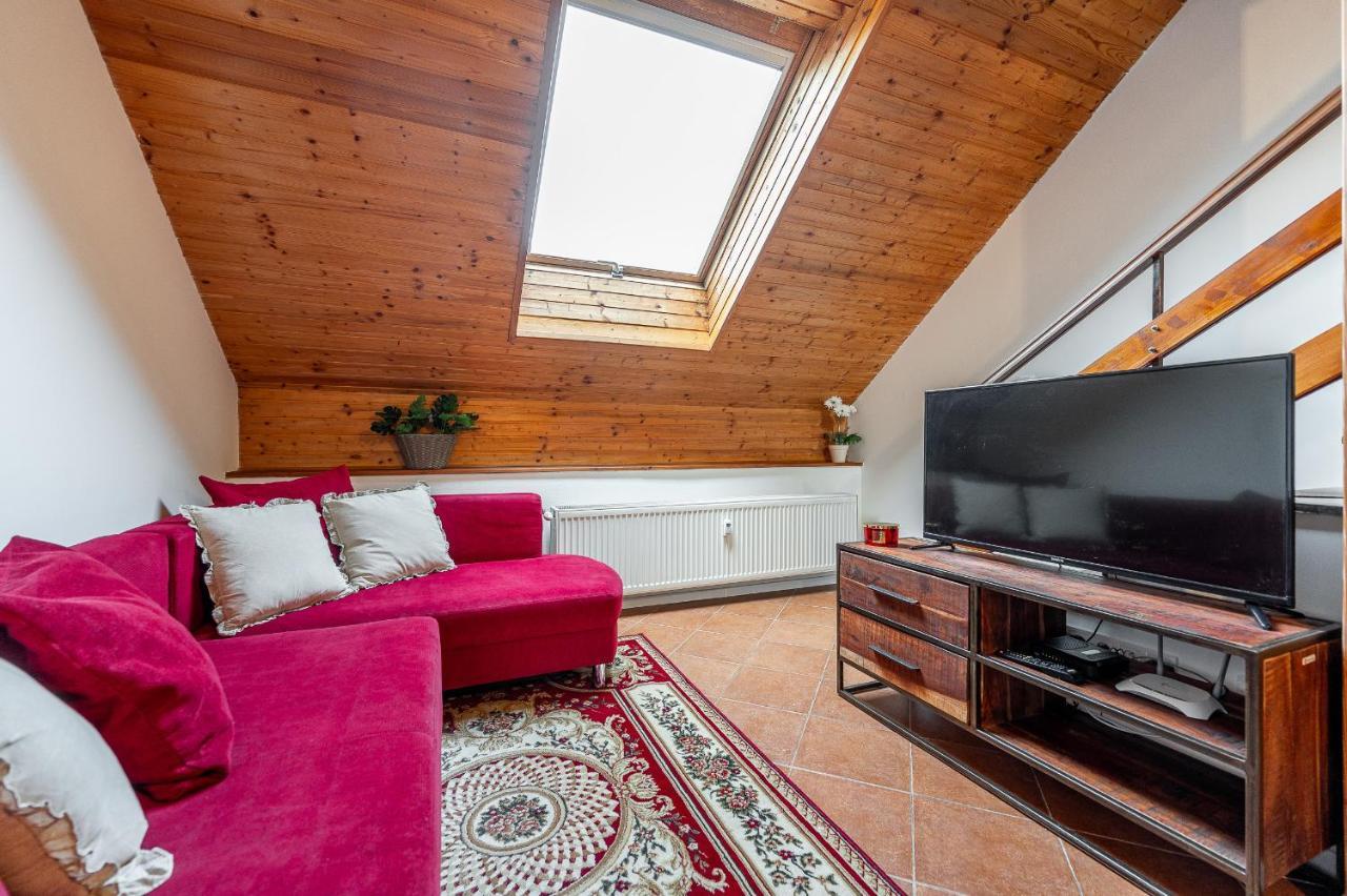 Apartman Mezonet Na Namesti Košice Esterno foto